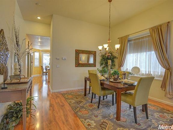 5th image of 2073 Dorrington Dr