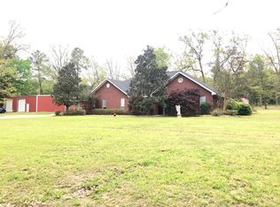 13155 S State Highway 19, Elkhart, TX 75839