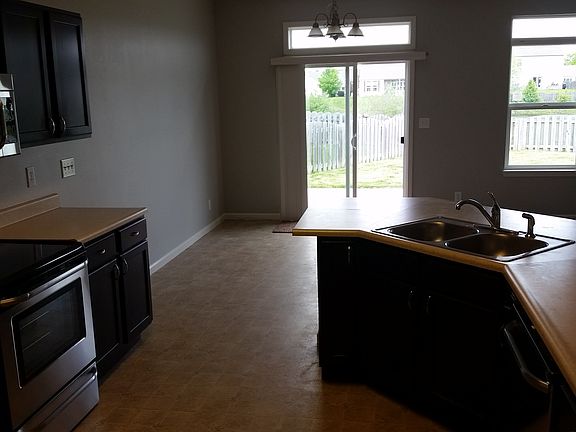 3rd image of 5317 Wilmington Cir