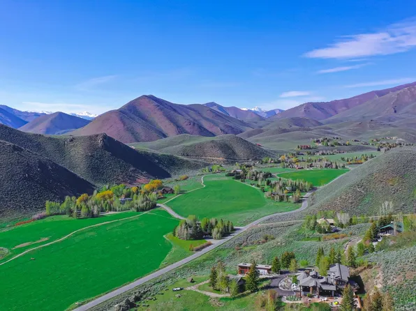 106 Shoshone Dr, Hailey, ID 83333