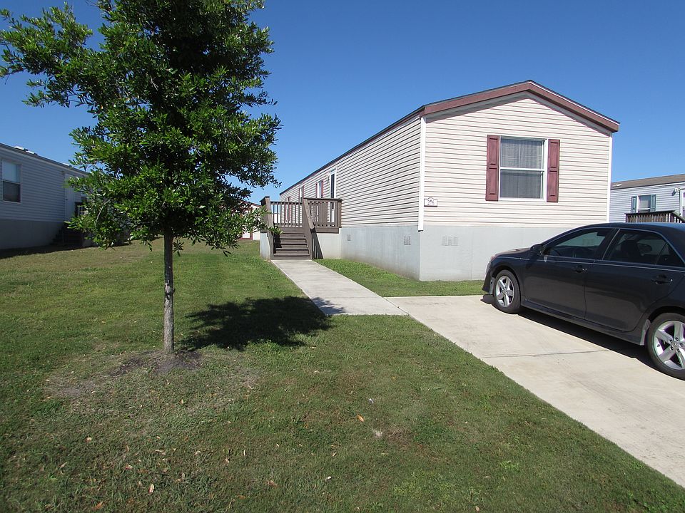 1st image of 7151 Woodlake Pkwy
