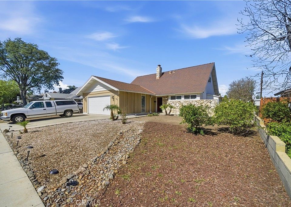 1st image of 395 E Monterey Rd