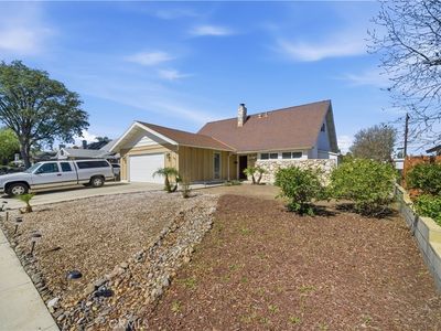 395 E Monterey Rd, Corona, CA, 92879