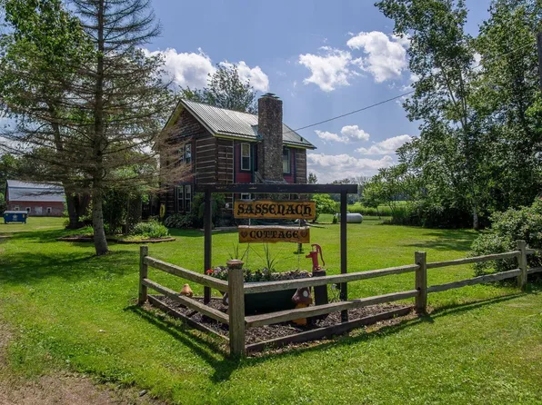 W13263 S Hutchinson Rd, Bruce, WI 54819