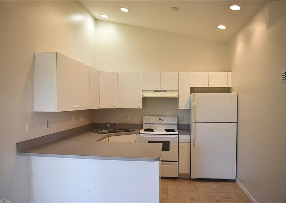 1st image of 1214 NE 8th Pl