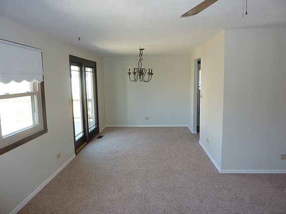 3rd image of 830 Ruskin Ct