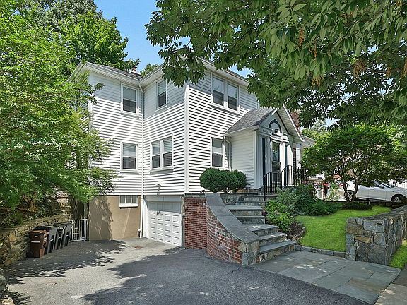 2nd image of 5441 Post Rd