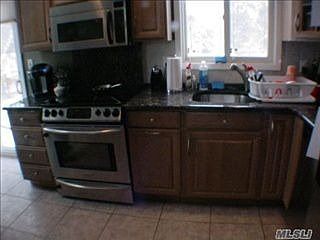 3rd image of 40 Santa Barbara Dr