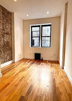 2nd image of 420 E 89th St APT 1A