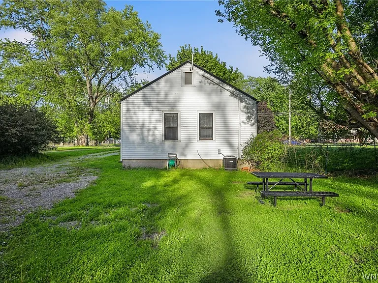 528 Ward Rd — Photo 22