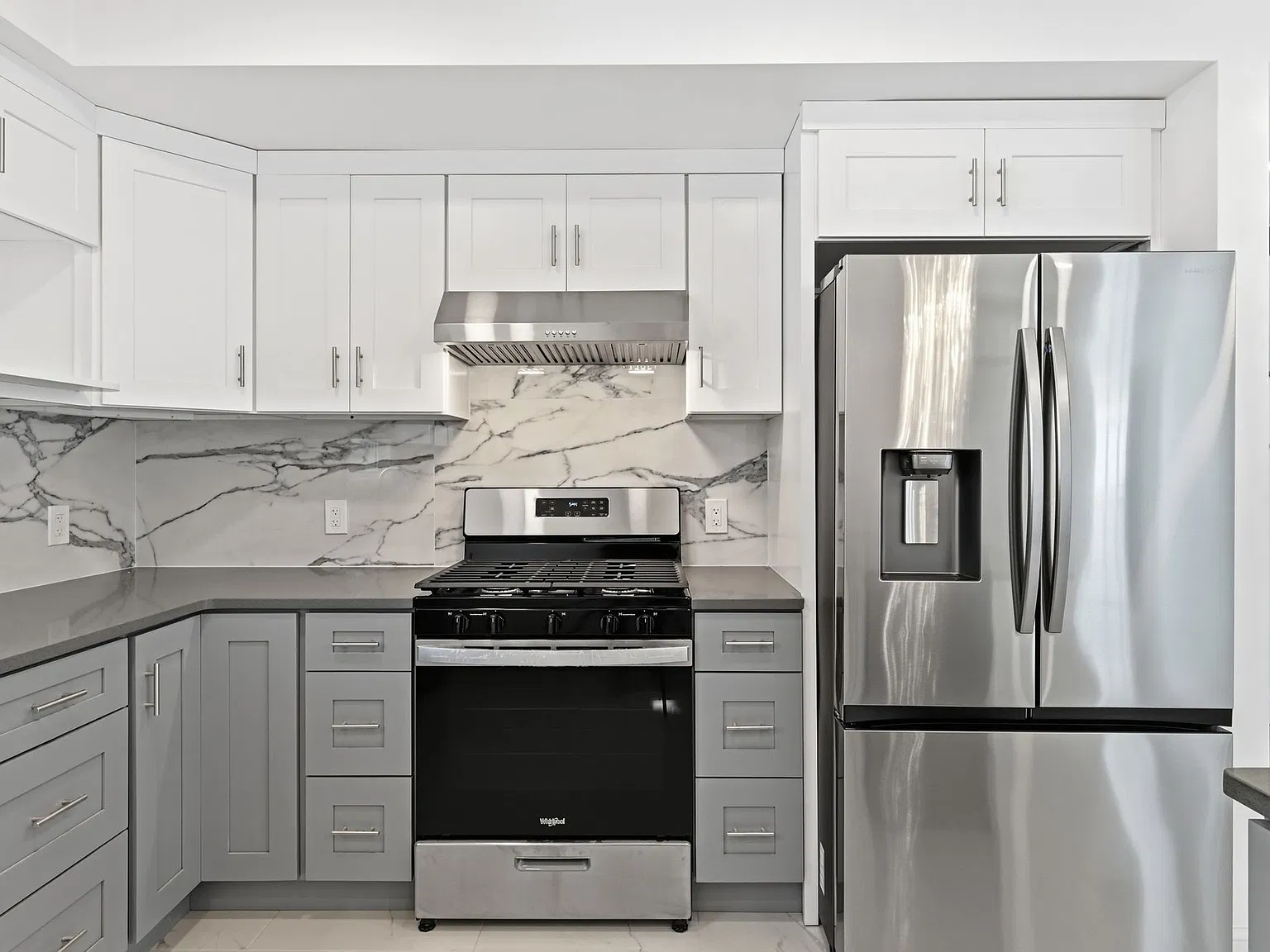 3 bed, 1140 sqft, $2,850 — Photo 2