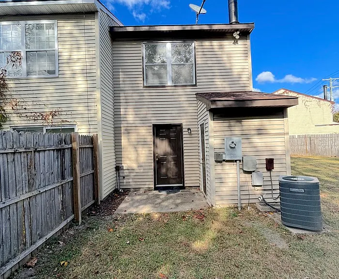 3725 Sugar Creek Cir — Photo 22