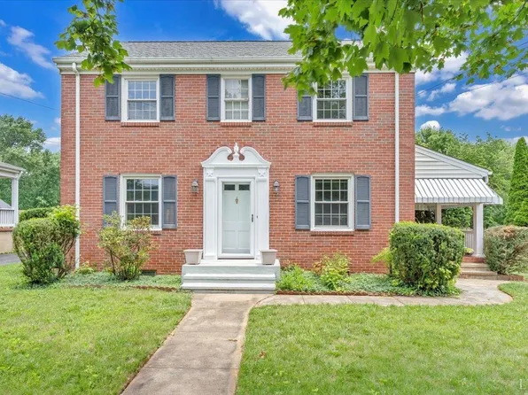 3433 Courtland Rd NW, Roanoke, VA 24012