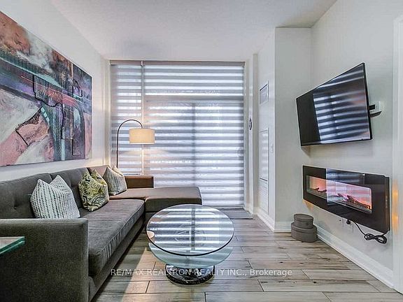 4th image of 75 N Park Rd #105