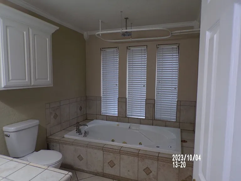 2408 NW Redwood Ln — Photo 12