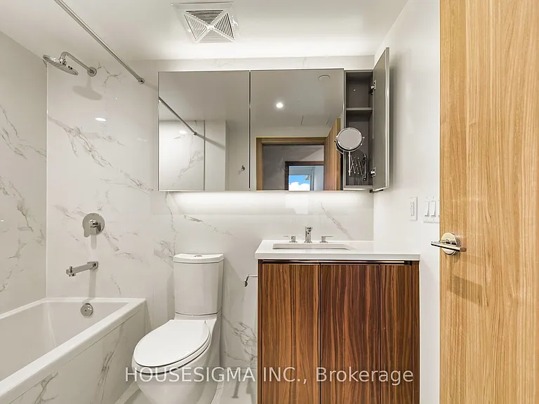 27 McMahon Dr #3306 — Photo 35