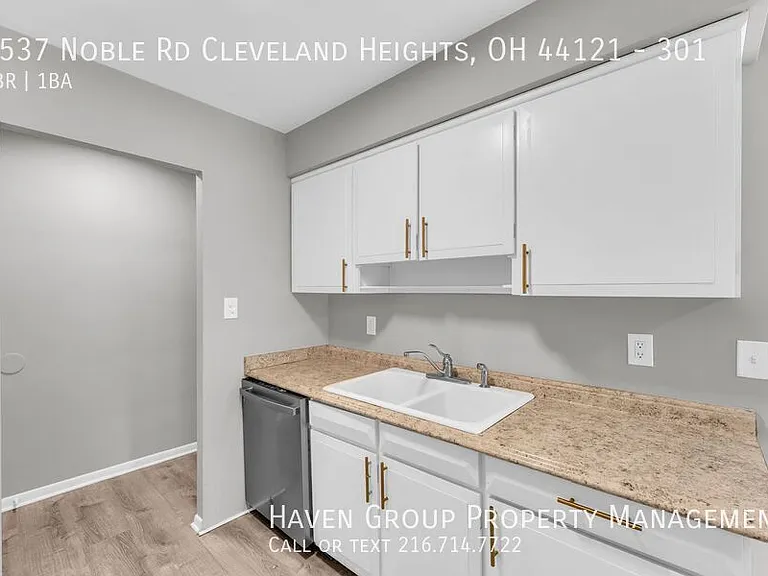 2537 Noble Rd #301 — Photo 8