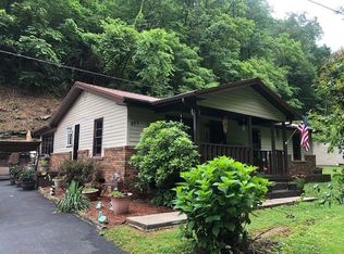 423 Biggs Br, Pikeville, KY 41501