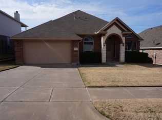 8364 Whippoorwill Dr, Fort Worth, TX 76123