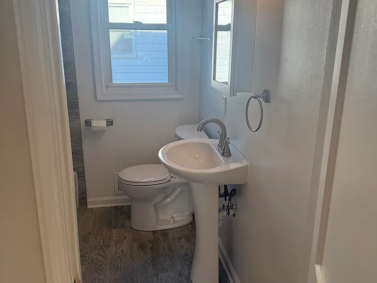 5711 Plainfield Ave — Photo 13