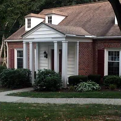 38 Williamsburg Dr — Photo 18