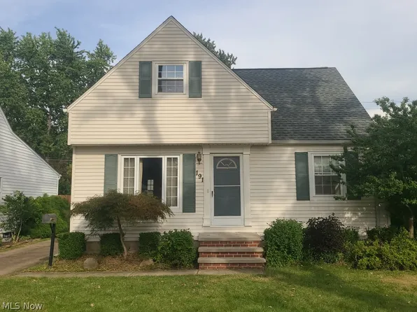 191 Inwood Blvd, Avon Lake, OH 44012