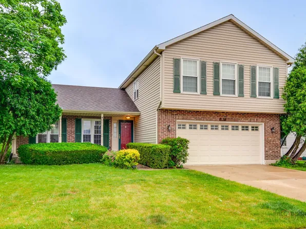 4900 Dukesberry Ln, Hoffman Estates, IL 60010