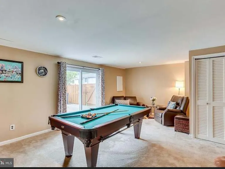 8723 Ridge Hollow Ct — Photo 22