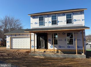 12 Hilltop Rd, Halifax, PA