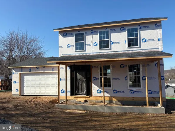 12 Hilltop Rd, Halifax, PA 17032