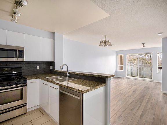 5th image of 8060 Jones Rd #215