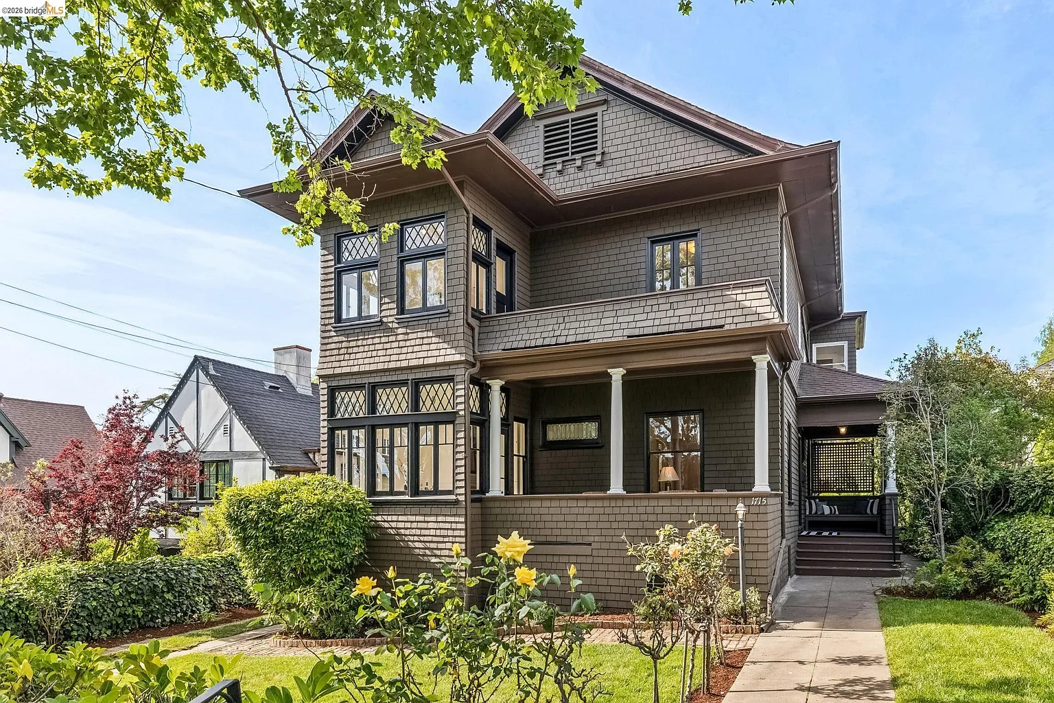 1715 Oakland Ave photo 1