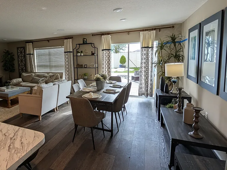 1825 Wilson Prairie Cir — Photo 41
