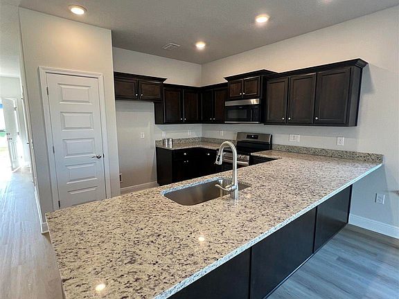 5th image of 5567 Lexlee Blvd #5C