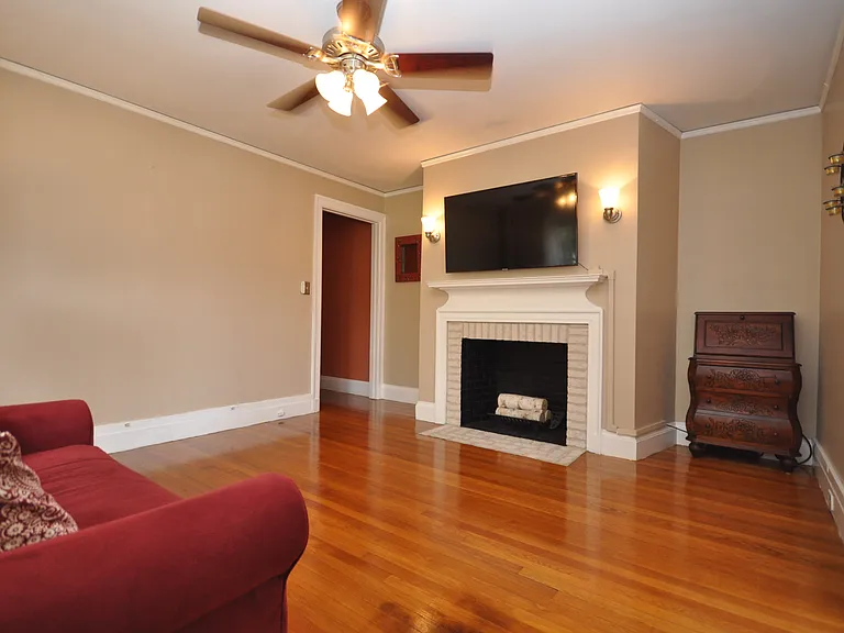 298 Main St #12 — Photo 14