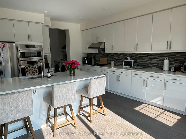 46 Major Cres — Photo 14