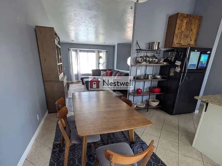 1637 W Crystal Ridge Dr — Photo 9