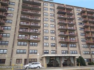 1000 Clove Rd APT 3G, Staten Island, NY 10301