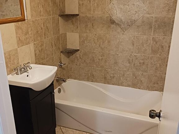 2nd image of 903 Mayfield Dr