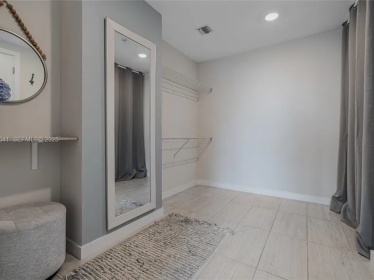 3900 Biscayne Blvd #S-904 — Photo 30