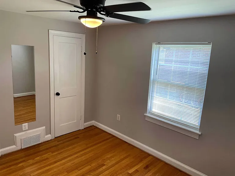 4822 Wilson Blvd — Photo 37