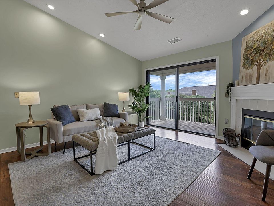 1st image of 6789 Meadow Creek Dr Unit 206