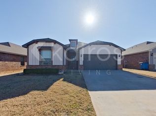900 NW 6th St, Newcastle, OK 73065
