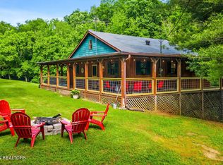 1564 Providence Rd, Sevierville, TN 37876