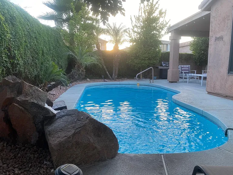 9237 W Irma Ln — Photo 38