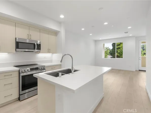 22 Sunset St, Long Beach, CA 90805