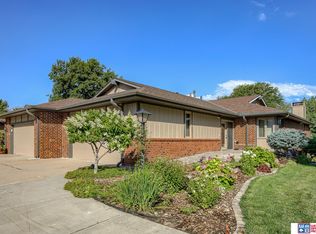 7200 Oldpost Rd #8, Lincoln, NE 68506