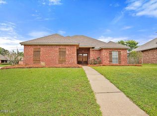 1001 Bowsprit Ln, Brandon, MS 39047