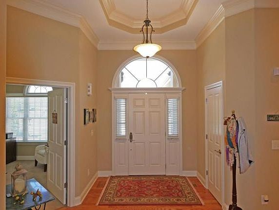 4th image of 1103 Waterbrooke Ln