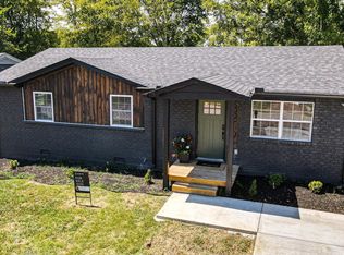 3219 Leawood Dr, Nashville, TN 37218